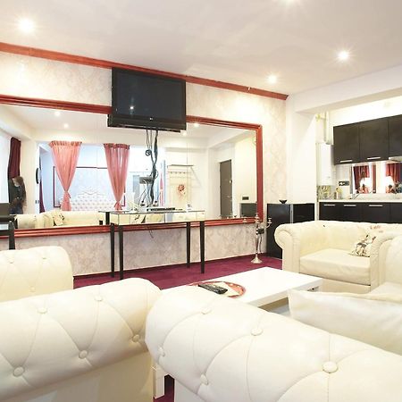Aparthotel Jolie Galaţi Rum bild
